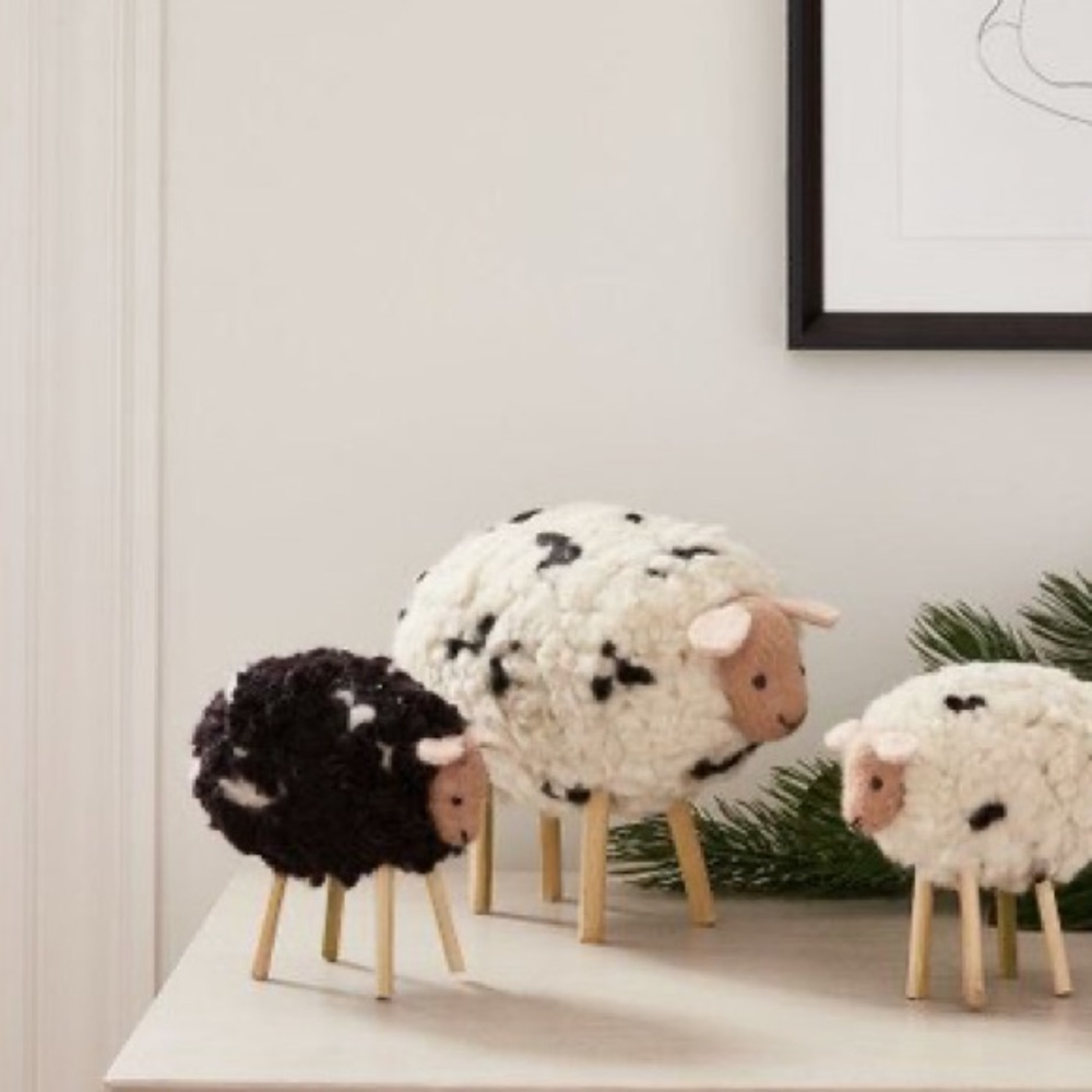 New West Elm Felt Wool Sheep Object / Decor Black with White Spots 51/2 X 6” - Picture 6 of 9